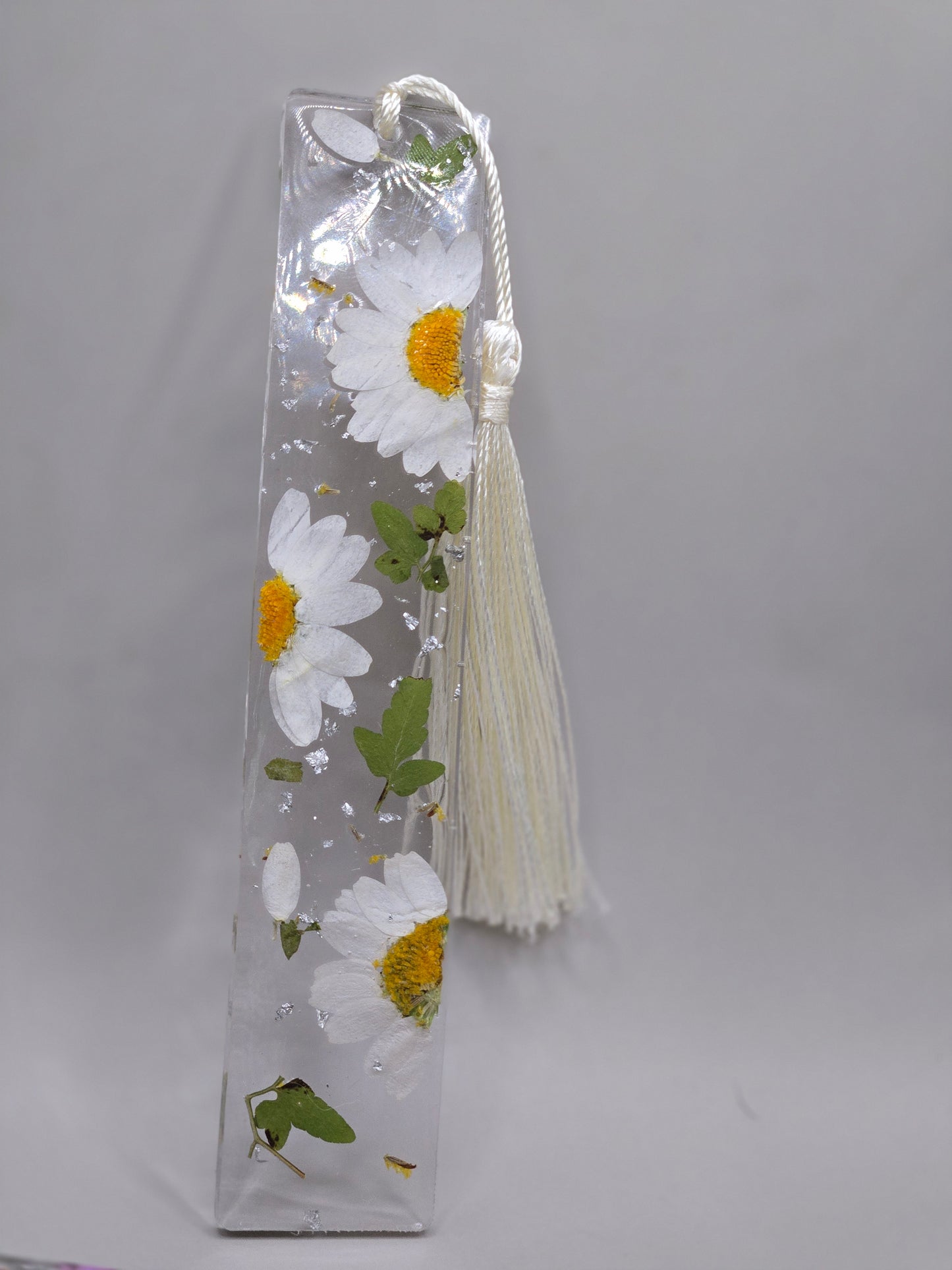 Pressed Flower Resin Bookmark – Handmade Botanical Gift