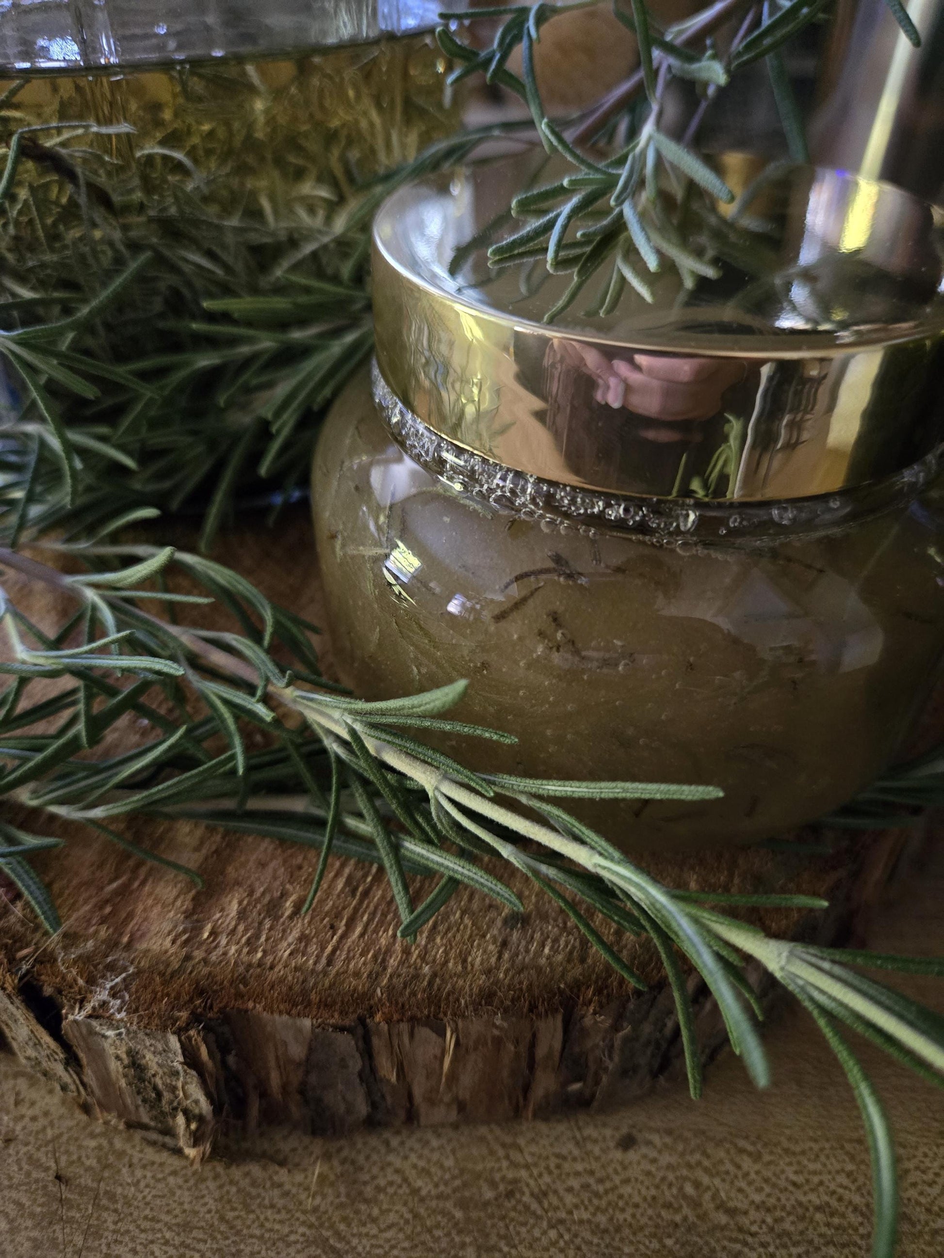 Rosemary Body Scrub – All-Natural Sugar Exfoliant | Hydrating & Nourishing Botanical Skin Polish