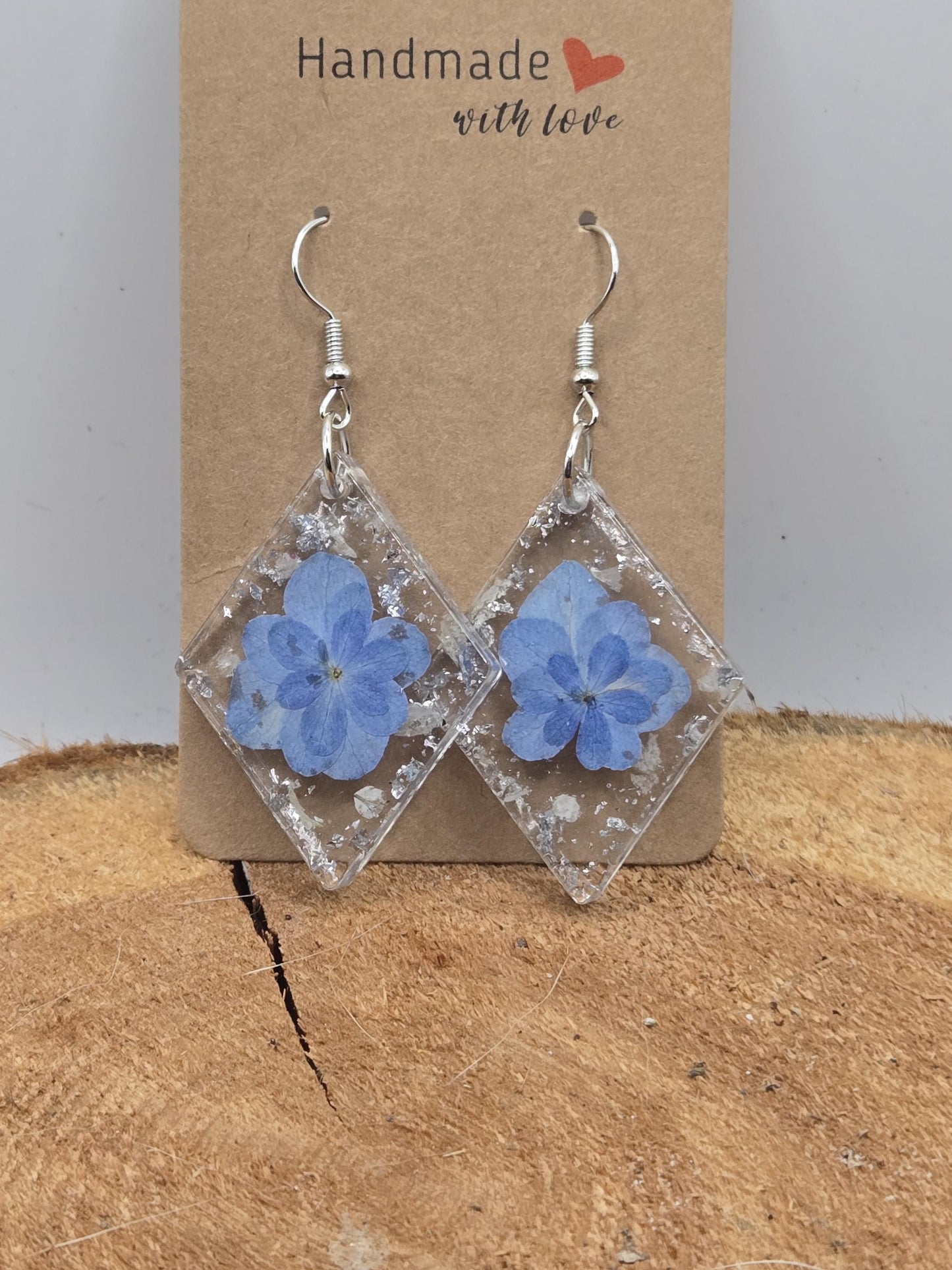 Diamond, Medium