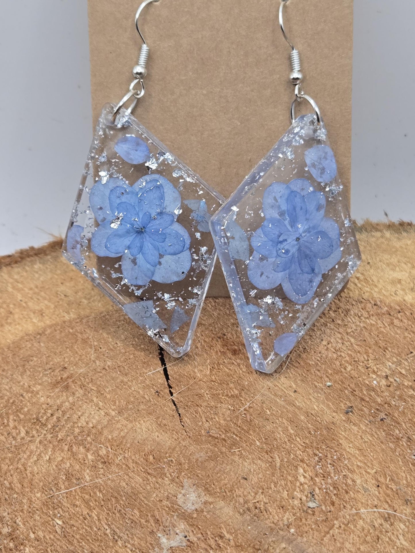 Diamond, Large