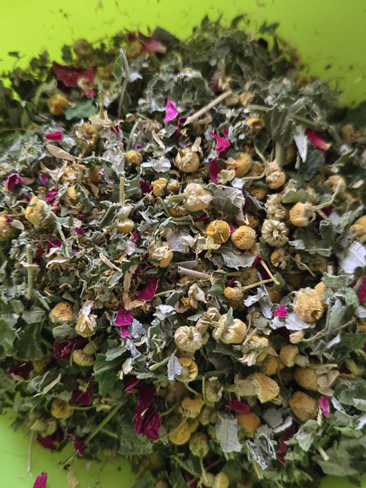 Moon Magic Menstrual Cycle Support Tea – Loose Leaf Herbal Blend with Red Raspberry Leaf | PMS & Hormonal Support