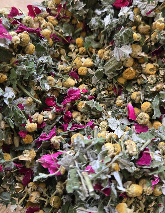 Moon Magic Menstrual Cycle Support Tea – Loose Leaf Herbal Blend with Red Raspberry Leaf | PMS & Hormonal Support