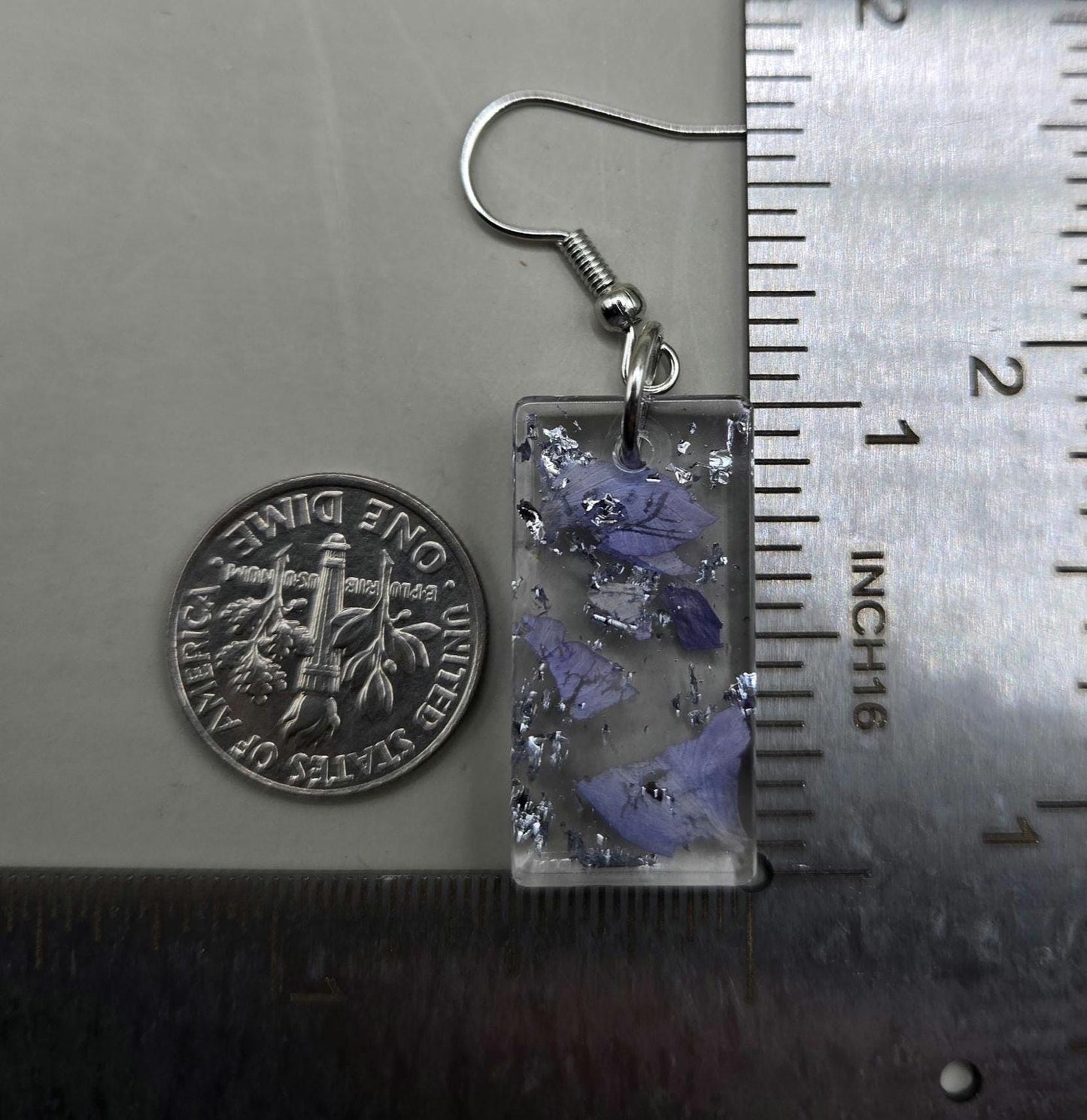Pressed Hydrangea Resin Earrings – Lavender, Silver Flake Real Flower Jewelry