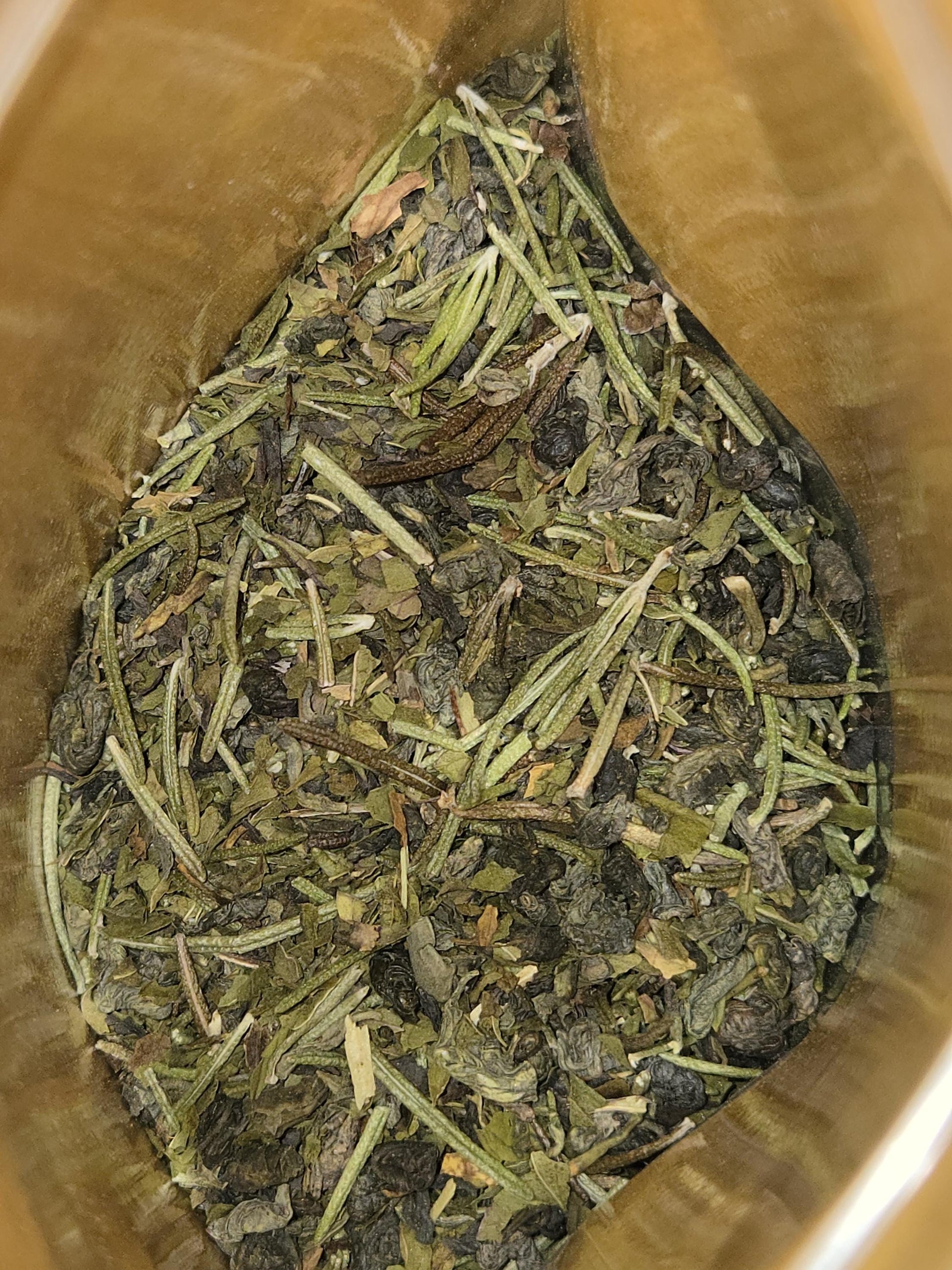 Mintally Focused Herbal Tea – Rosemary Peppermint Clarity Blend (Optional Caffeine-Free)