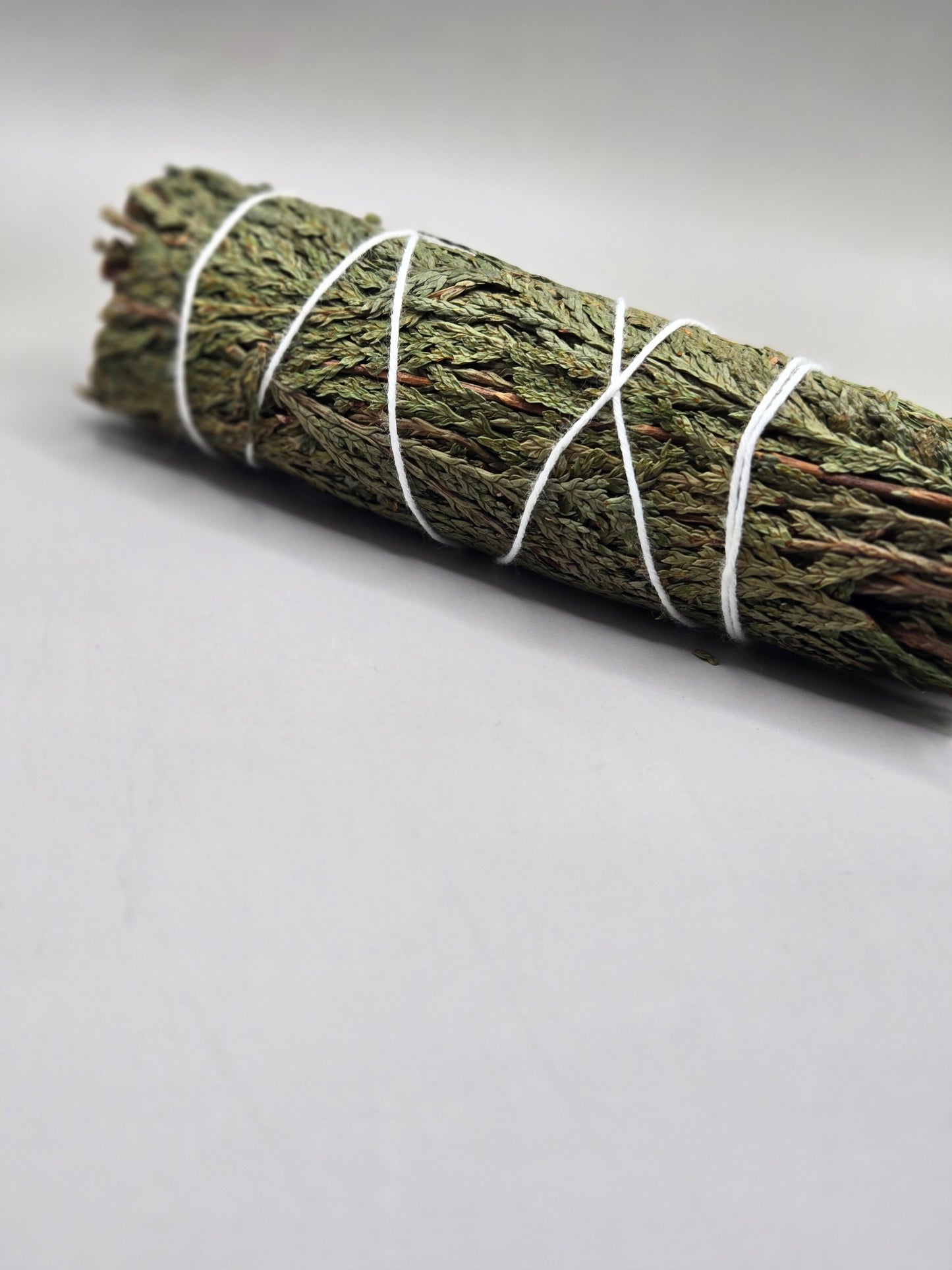 Cedar Smudge Stick, 4" Natural Cedar Bundle