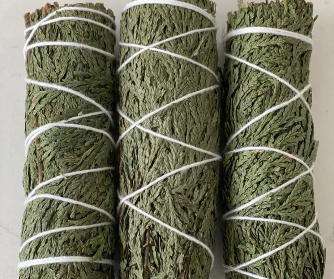 Cedar Smudge Stick, 4" Natural Cedar Bundle