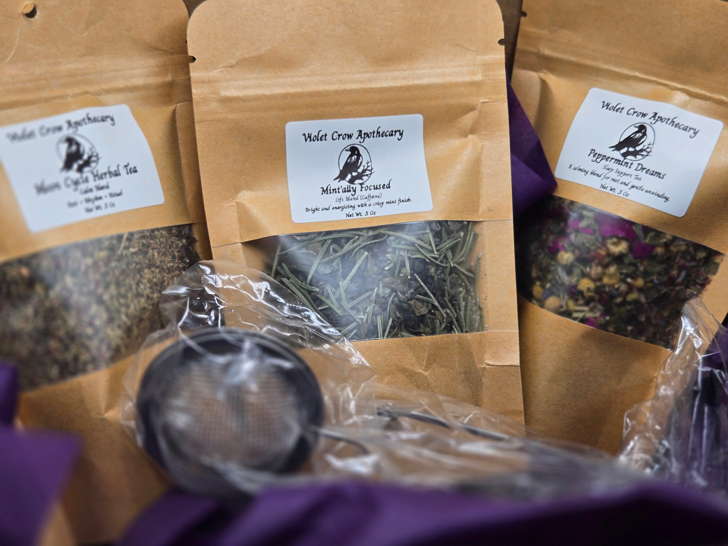 Tea Ritual Gift Set
Herbal Tea Sampler + Steeper